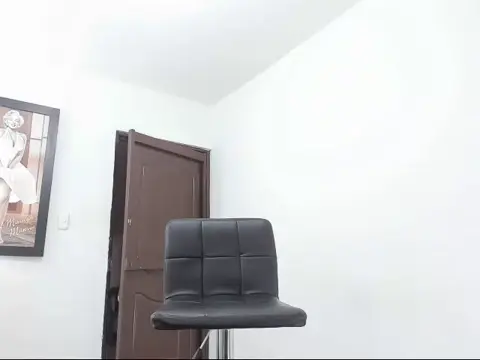 Poster: Shemale Webcams Video for November 22, 2018 – 27