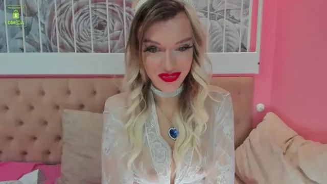 Poster: Shemale Webcams Video for June 18, 2022 – 23