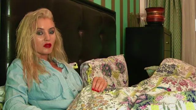 Poster: Possessed Mom