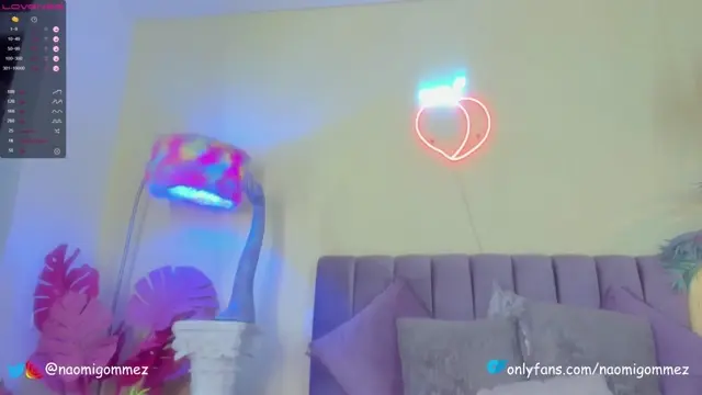 Poster: Cam Show Various TGirls 10 Jul