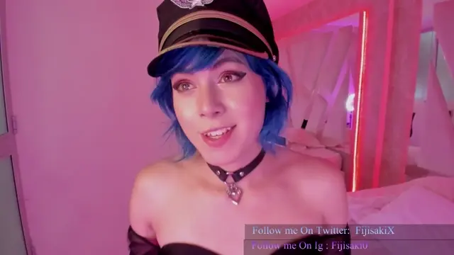 Poster: Shemale Webcams Video for January 31, 2022 – 11